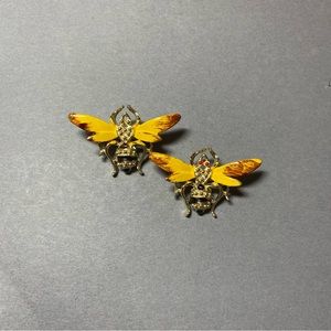 Vintage enamel insect bee scatter pins